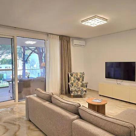 Διαμέρισμα Beachside Deluxe *