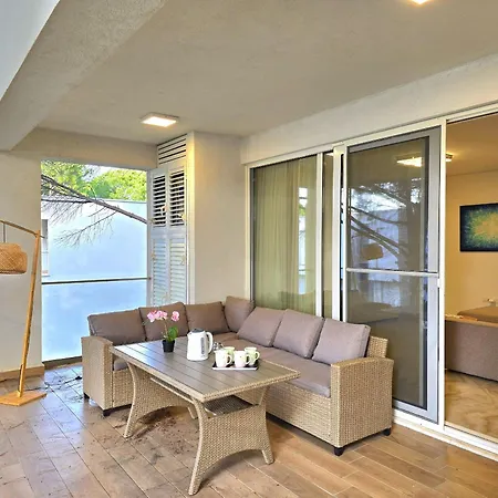 Beachside Deluxe Plazhi San Pietro