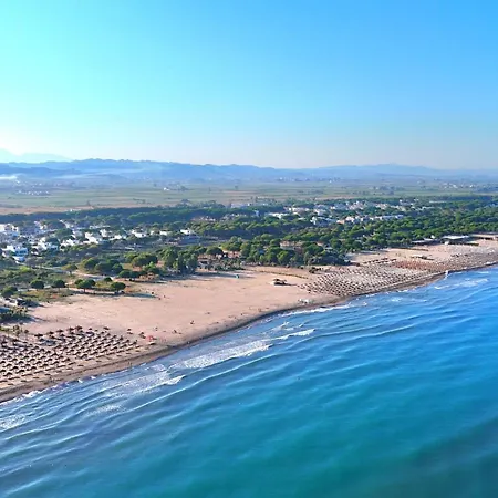 Beachside Deluxe
