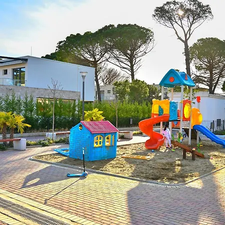 Beachside Deluxe Plazhi San Pietro